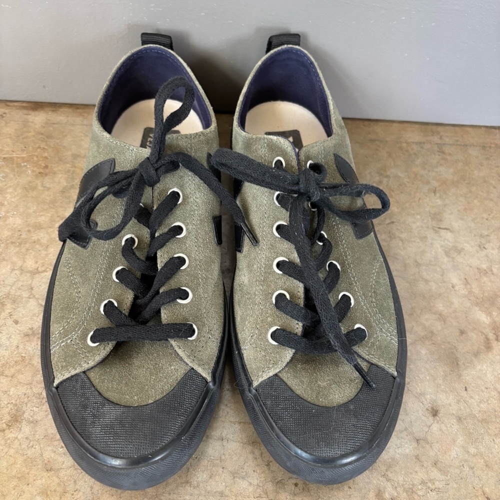 Veja Nova Suede Sneakers in‎ Olive & Black Size 41/10